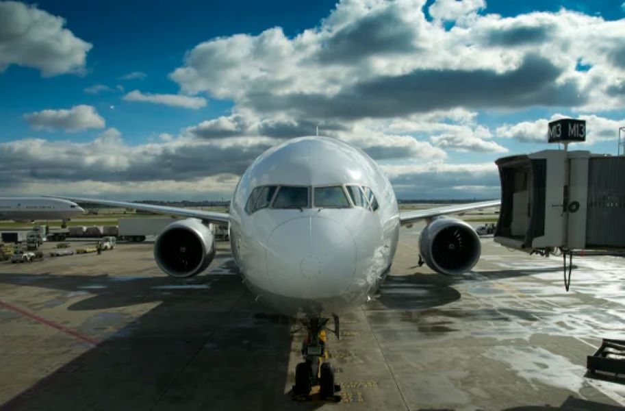 picture of an aircraft front nose