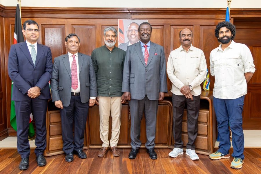 bollywood film maker ss rajamouli with kenya prime cabinet secretary musalia mudavadi