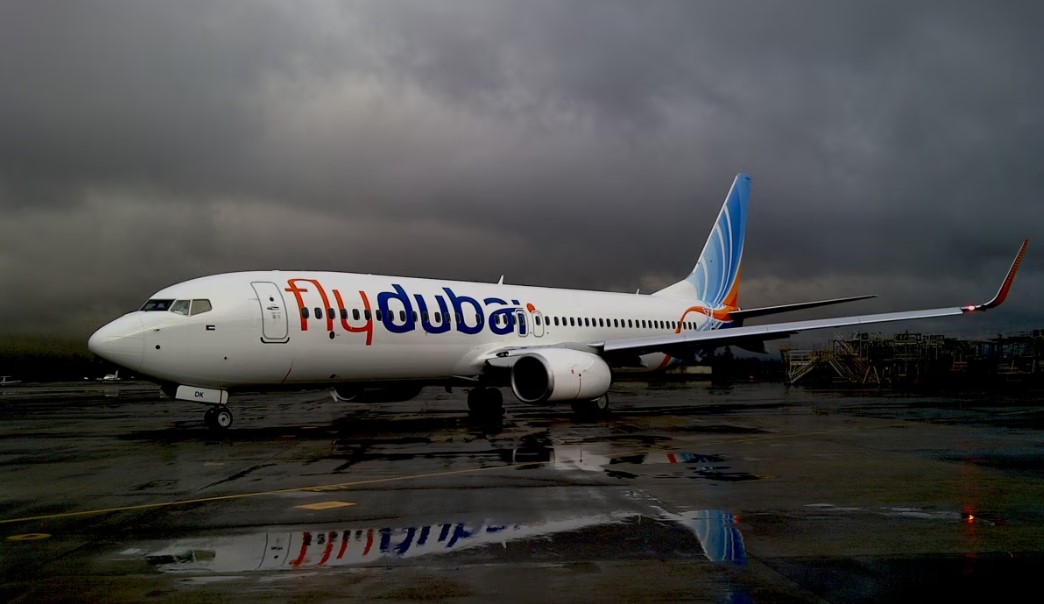 flydubai plane in a rainy day